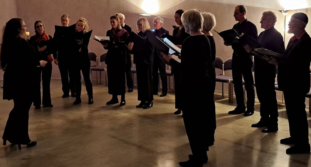 Beim Konzert in München-Blumenau am 20. Dezember 2025.